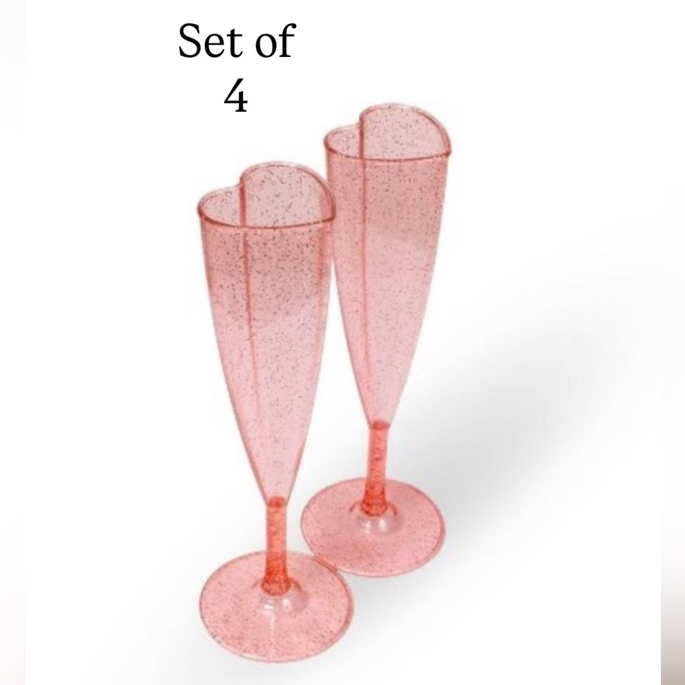 4 Valentine Heart Plastic Chamagne Flutes Glitter Pink Disposable Galentine